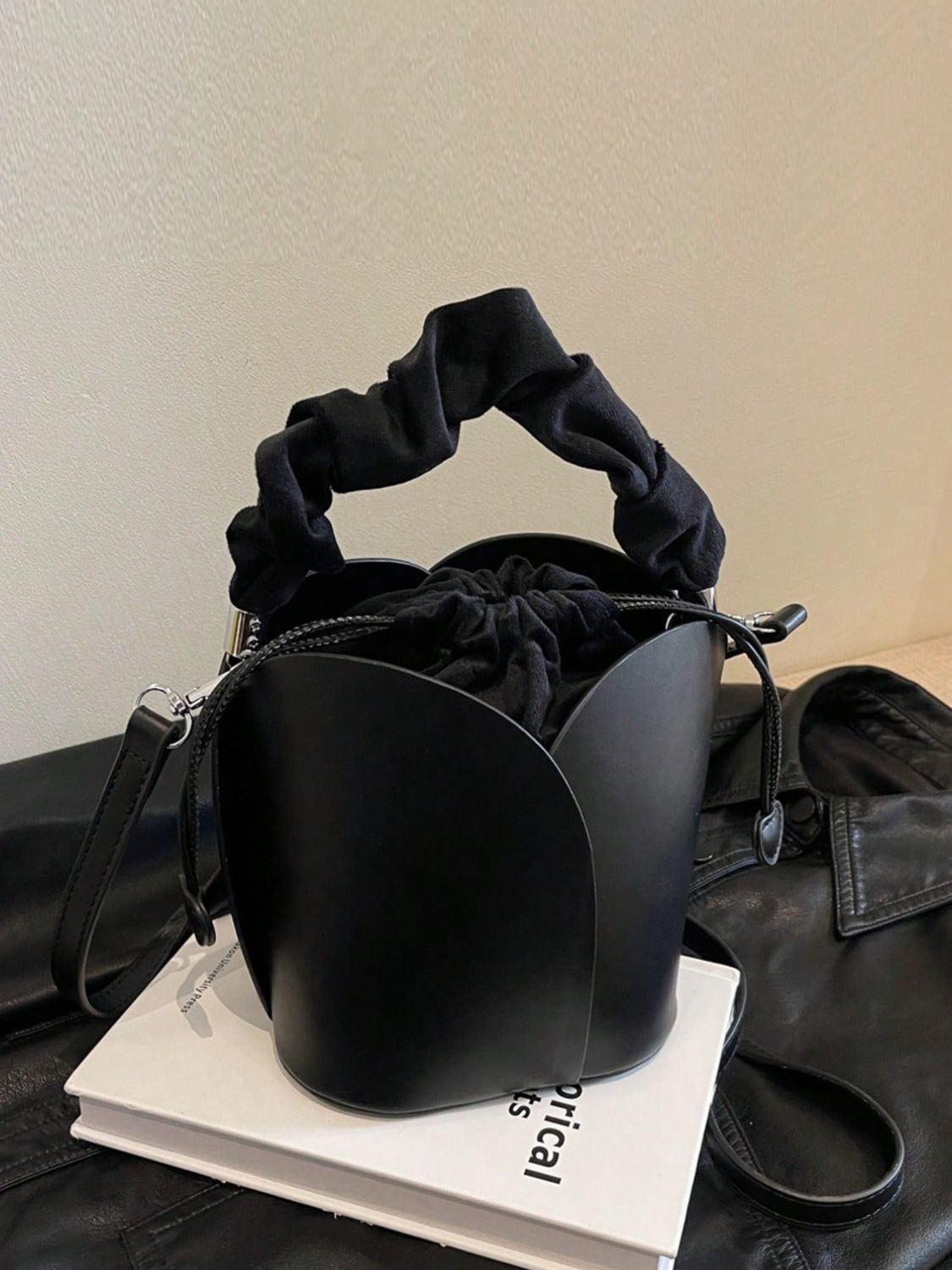 PU Leather Drawstring Bucket Bag Bag