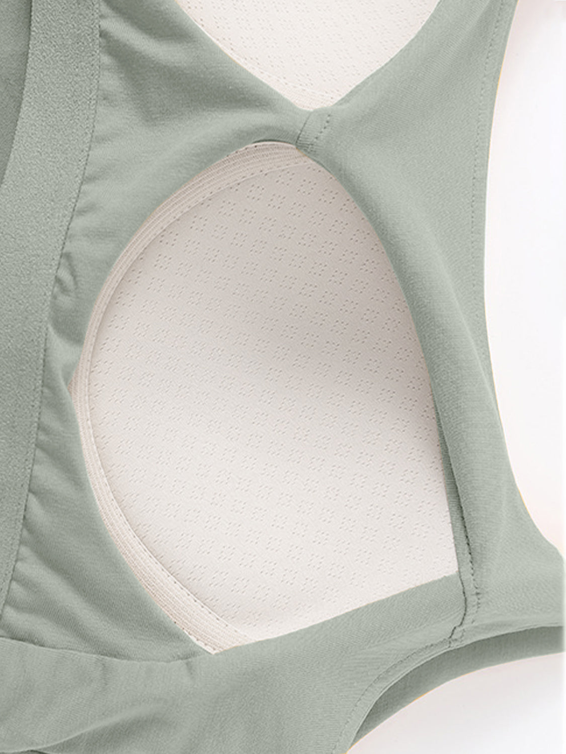 Scoop Neck Cropped Cami with Chest Pads Camisoles