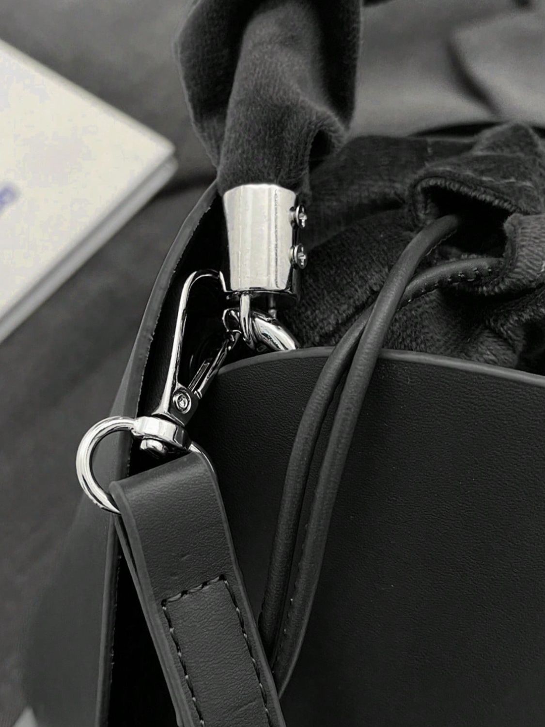 PU Leather Drawstring Bucket Bag Bag