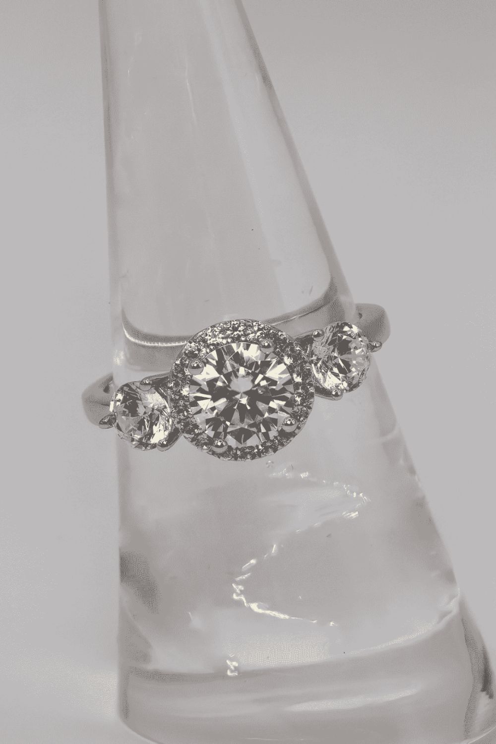 1 Carat Moissanite 925 Sterling Silver Ring – Platinum Plated, Certified Ring